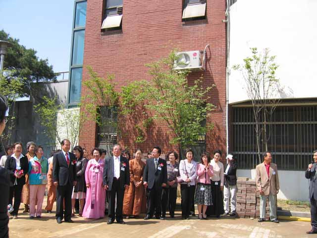 �̹����� Ŭ���ϸ� ������ ���� �� �ֽ��ϴ�.